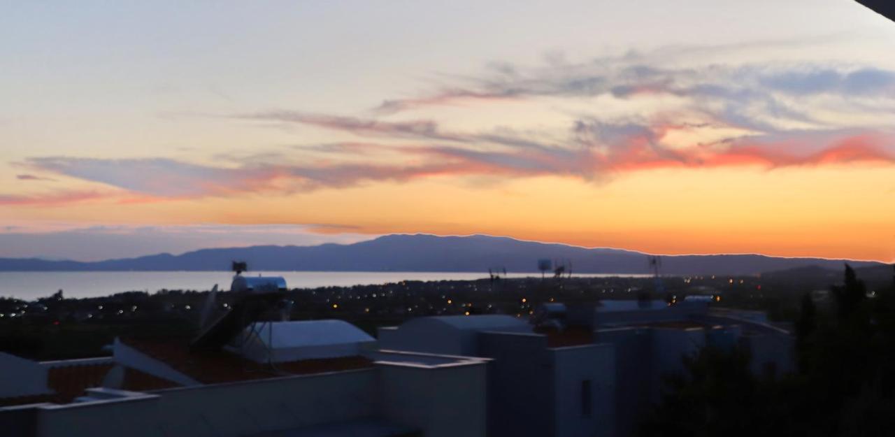 Heaven Horizon Villa Karianí Kültér fotó
